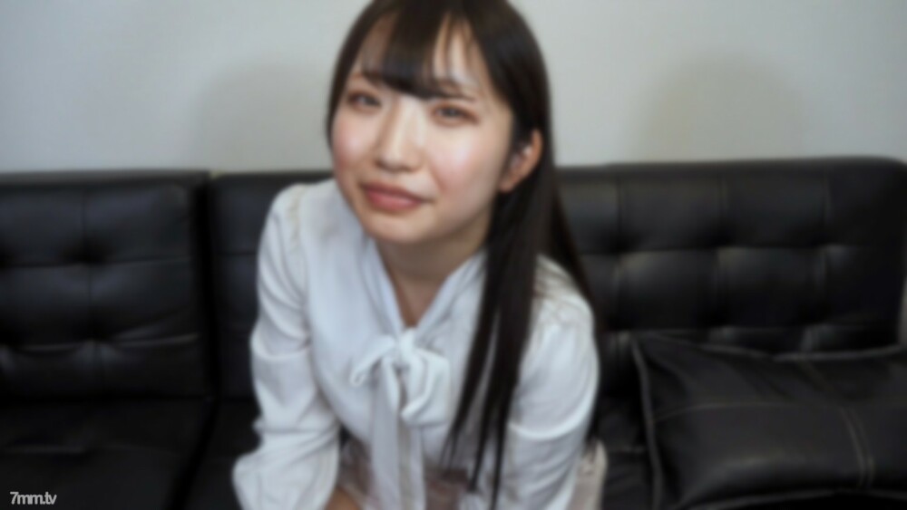 FC2-PPV-1761781 [那个女孩] 我最近在某处看到的一个典型的现代 JD 19 岁射精。